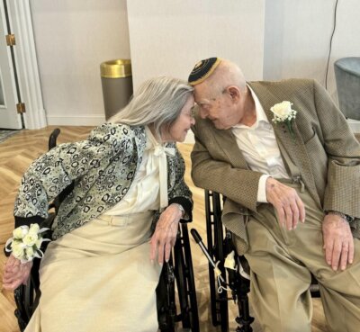 Marjorie Fiterman (102) i Bernie Littman (100) su se upoznali u domu za starije i nemoćne te se nakon gotovo 10 godina vjenčali.