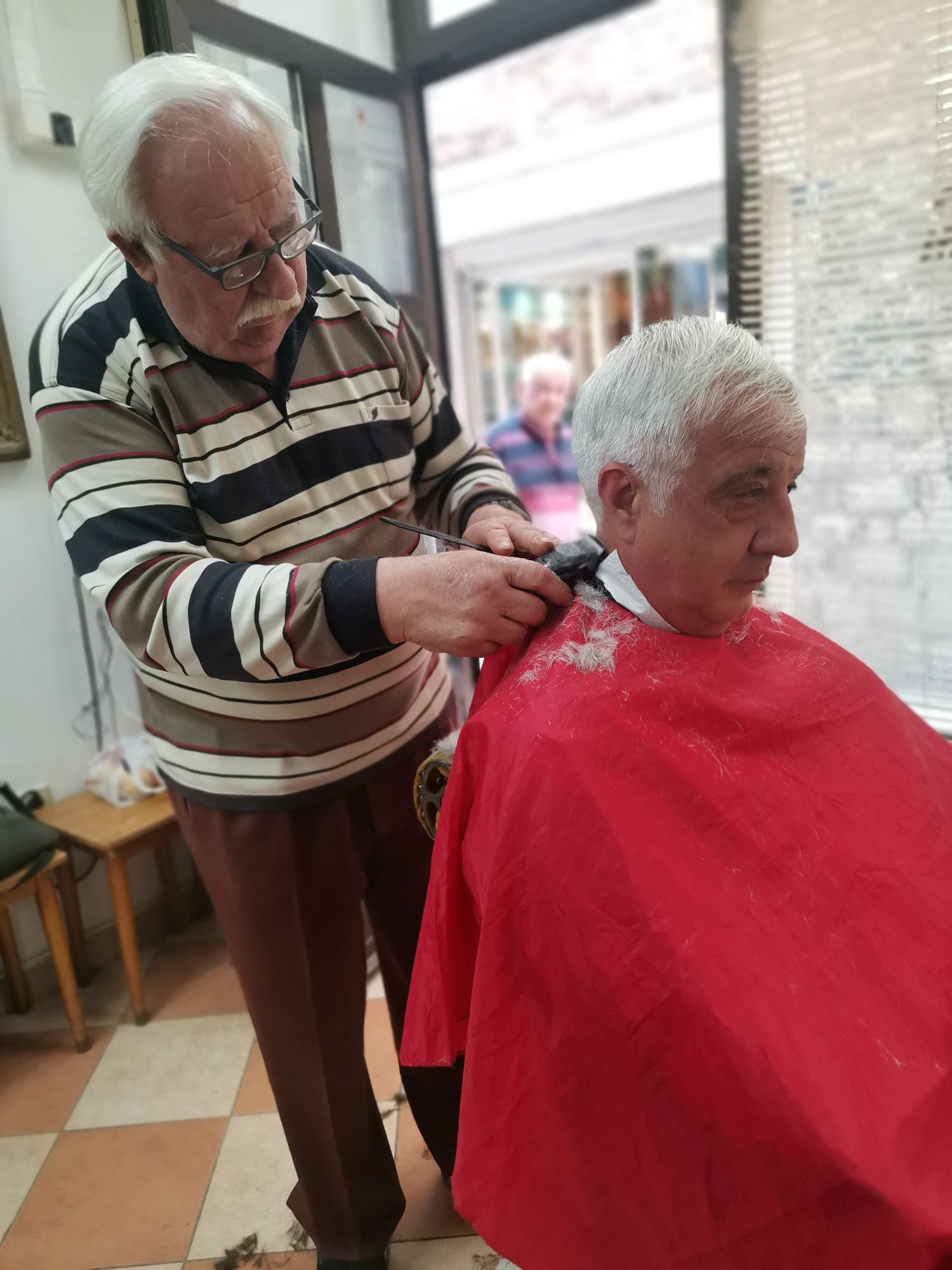 Najstariju splitsku brijačnica 'Zvonko' vodi Ivan Bošnjak | Foto: Mirovina.hr