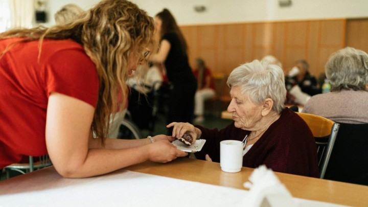 Incident u Domu za starije: Umirovljenik (90) ide na sud zbog napada na umirovljenicu (91)