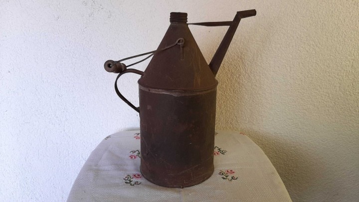 U Osijeku su se tramvajske skretnice podmazivale pomoću ove kantice