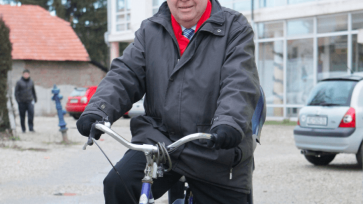Legendarni Šemper obilježio Svjetski dan bicikla s porukom koja će se svidjeti umirovljenicima
