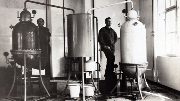 Stara fotografija otkrila da sto godina star obrt u Ilici još uvijek postoji!