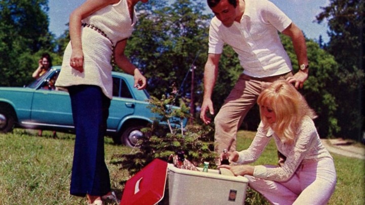 [FOTO DANA] Bez ovog proizvoda nekada nismo išli ni na izlete ni na plažu