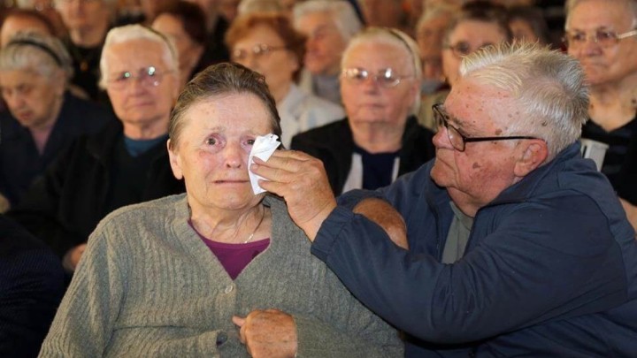 Kamere ulovile dirljiv trenutak u Domu za starije i nemoćne u Čakovcu, a za sve je 'kriva' jedna pjesma