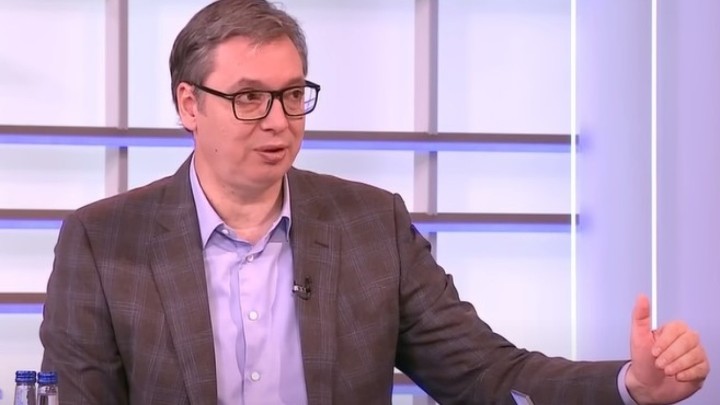 Penzioneri podržavaju Vučića: Populizam mu se isplatio, mirovine rastu 15 posto