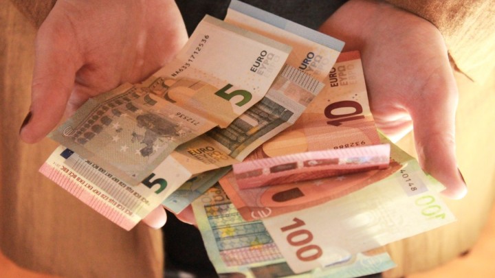 Evo kada stižu mirovine: Umirovljenici, dobit ćete manji iznos nego u rujnu