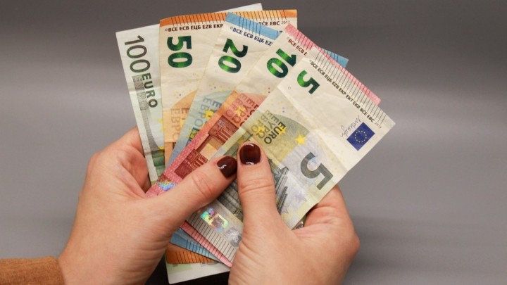 Jedan grad na sjeveru Hrvatske podsjeća umirovljenike da se jave za isplatu jednokratne pomoći