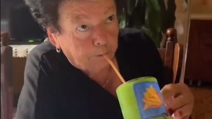 Ova baka iz okolice Zadra je hit na društvenoj mreži, a sve njezine dogodovštine snima unuka