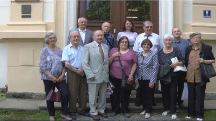 Veliki jubilej: Umirovljenici iz Nove Gradiške proslavili 65. godišnjicu mature