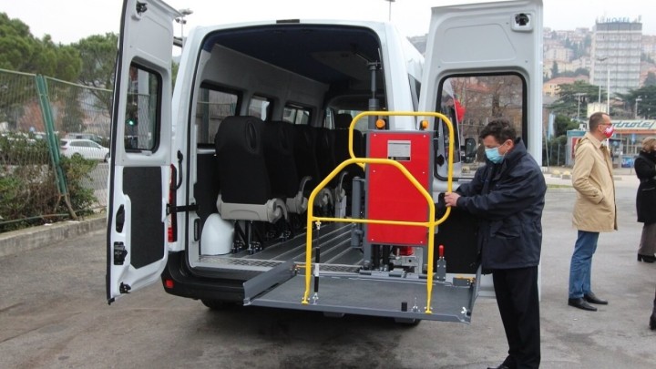 U jednom je gradu krenuo projekt besplatnog prijevoza onkoloških bolesnika na terapiju