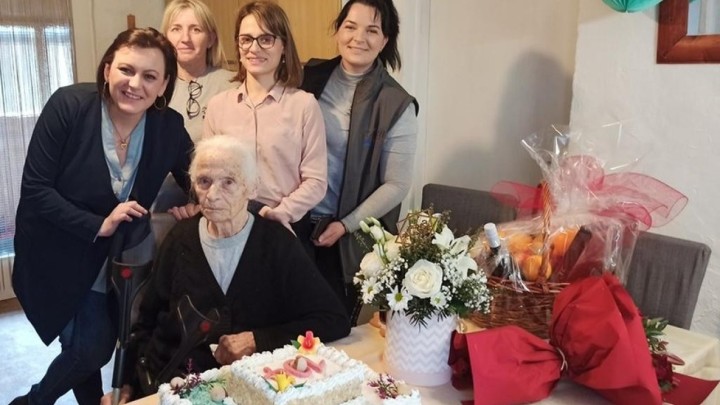 Najstarija korisnica projekta Zaželi iz Ogulina proslavila 104. rođendan