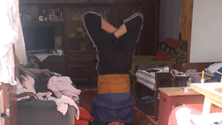 Aktivni umirovljenik: U 68. godini čita, igra šah i prakticira jogu, a nedavno je i završio fakultet