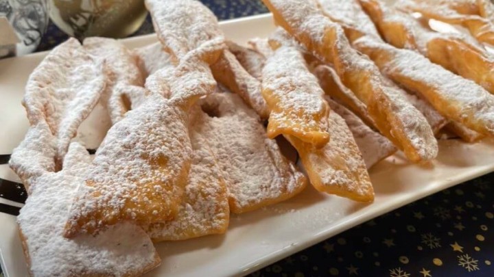 Bakina kuhinja: Napravite savršene kroštule uz ovaj vrlo jednostavan recept