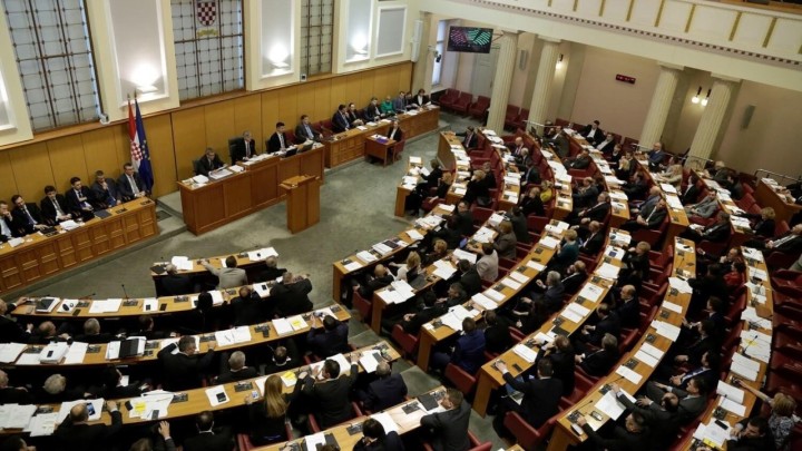 Blago njima: Saborska kantina zadržala niske cijene, pogledajte koliko plaćaju u eurima