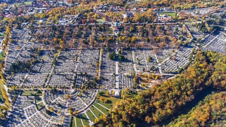 Zagrebački umirovljenik šokiran stanjem u Gradskim grobljima: Mjesecima se nateže s pravnicima koji to nisu?