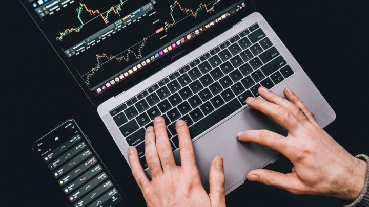 Policija upozorava: Prevaranti nude građanima 'ulaganje u kriptovalute', obratite pažnju na pozive s jednog broja