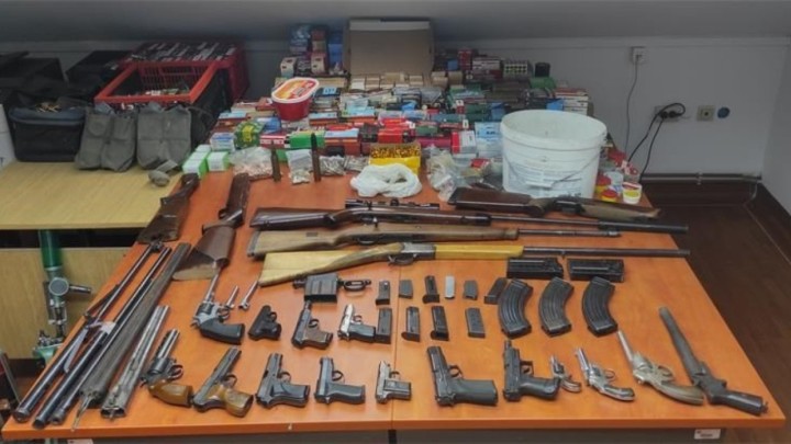 Imao oružja za manju vojsku: Evo što je sve policija pronašla u kući 75-godišnjeg Varaždinca