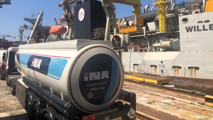 INA oštećena za više stotina milijuna kuna: Novac završio na računu umirovljenika, uhićeno 5 osoba