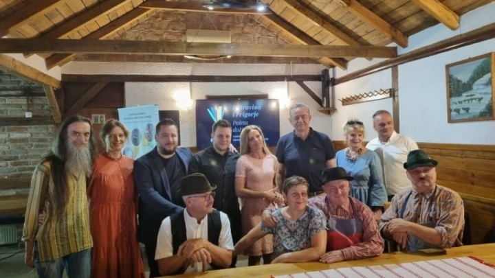 Vraća se kultna serija: Novi Gruntovčani emitirat će se svaka dva tjedna