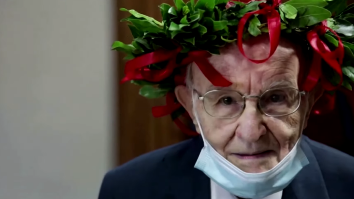 Nikada nije kasno: Najstariji talijanski student (98) diplomirao po drugi puta