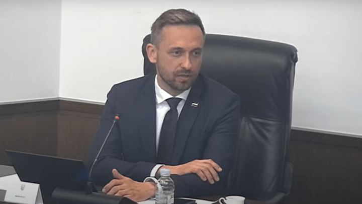 Oporba rešetala novog ministra o mirovinama, nije se proslavio