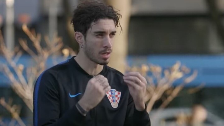 Vrsaljko moli novinare: "Nemojte mi zvati baku, Anđa će vas motikom ispeglati"