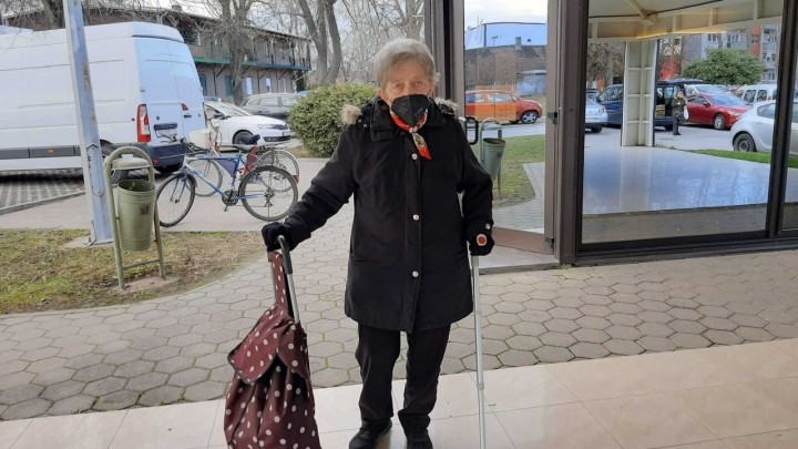 Zdenka (74): "Ujutro prvo džezvu za kavu pripremim, uzmem štap i izvježbam se malo"