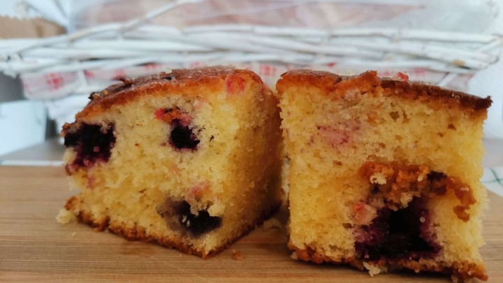 [BAKINA KUHINJA] Ovakav žuti biskvit dostojna je zamjena za svaki kolač!