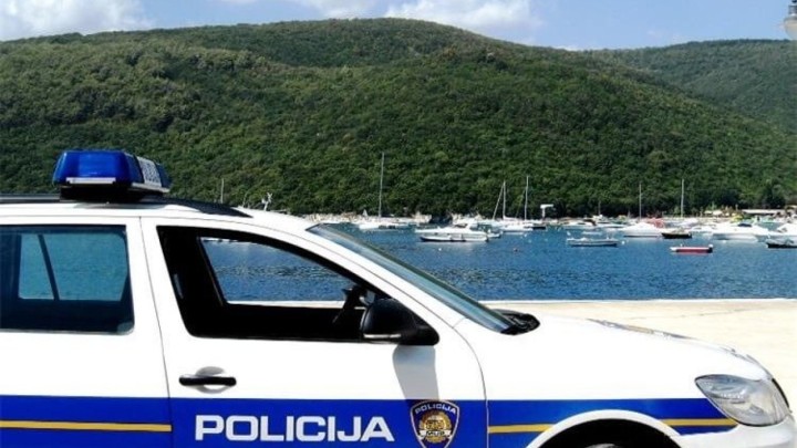 Vozač (98) u Istri naletio automobilom na 81-godišnjeg pješaka i teško ga ozlijedio