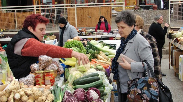 Kako žive umirovljenici u inflaciji? "Sve je skuplje, 70 posto ulje, čokolada..."