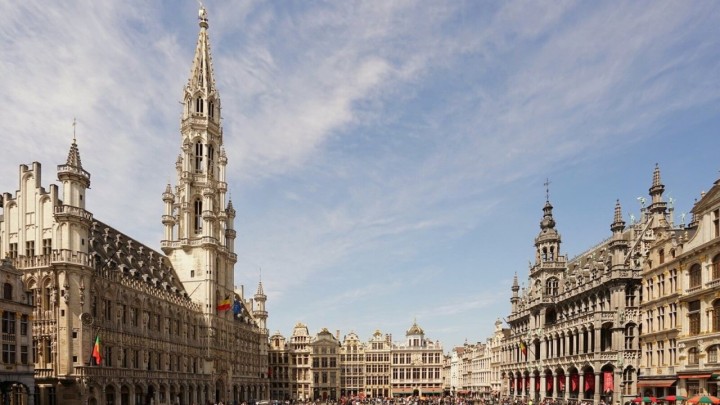 Odlična prilika za besplatno putovanje: Otvoren natječaj „Pošalji baku ili djeda u Bruxelles“