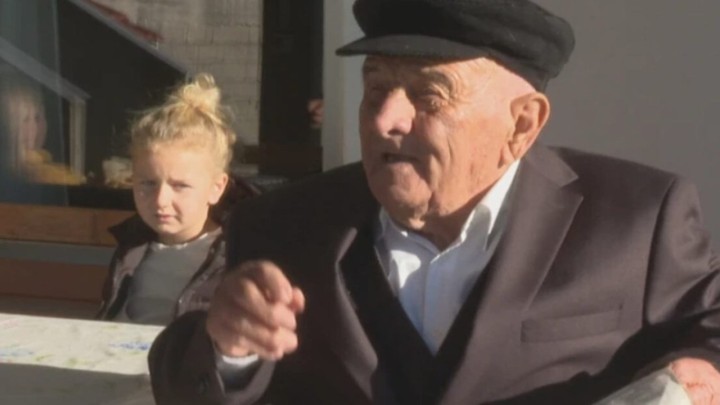 Martin iz Škabrnje proslavio stoti rođendan, platio zabavu za sto uzvanika!