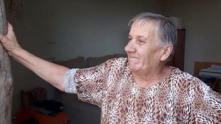 Baka Barica devet mjeseci nakon potresa živi u garaži. Nažalost, nije jedina