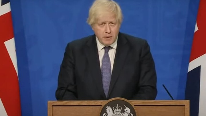Britanski premijer Johnson bio protiv mjera, jer bi ionako samo starci umirali?
