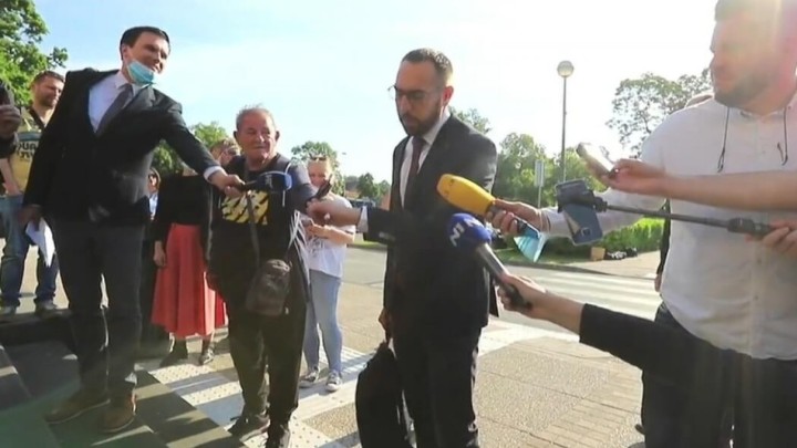 Tomašević zakasnio na posao prvi radni dan pa objasnio zašto: "Bila je viša sila"