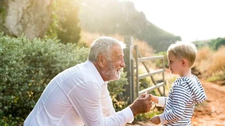 Stariji od 75 godina najbrojnija su dobna skupina u Hrvatskoj. Tko će zaraditi za mirovne?