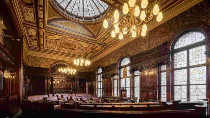 Dugogodišnji vijećnik (74) dobio otkaz jer je 'prestar da nauči rad na laptopu'