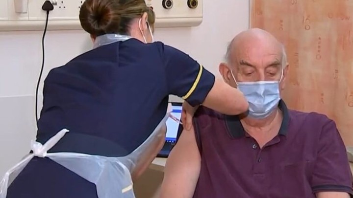 Umirovljenik (82) prvi primio novo oxfordsko cjepivo: "Ponosan sam"