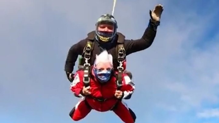 [VIDEO] Super baka 90. rođendan proslavila na jako neuobičajen način