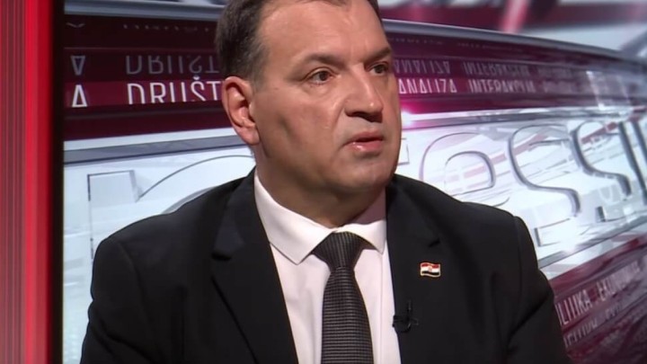 Vili Beroš: Imamo devet zaraženih, a tijekom dana izlazimo s posebnim preporukama za starije