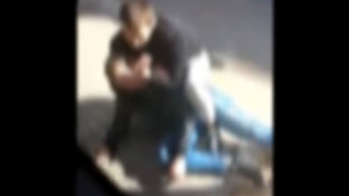 [VIDEO] Mladić u splitskom autobusu napao umirovljenika (81), ostali putnici burno reagirali