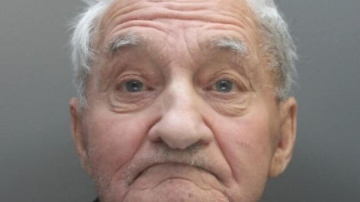 Pet mjeseci zatvora za umirovljenika (82) zbog glasne glazbe: "Stavite mi lance i strpajte me u zatvor"