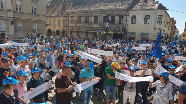 Prosvjed nastavnika: "Imam 60 godina i 35 godina staža, mirovina će mi biti 2.100 kuna"