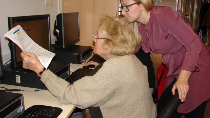 Više od petine Hrvata nikada nije koristilo internet, provjerite kako stoje stariji