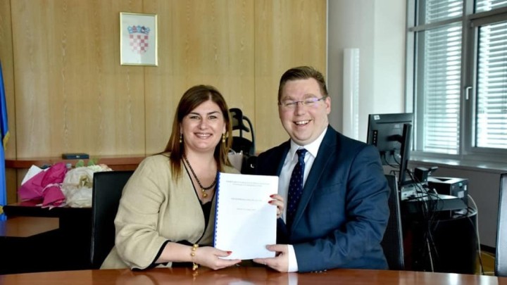 Primopredaja ministarstva obavljena, Pavić poručio: "Vrijeme je za nove izazove!"