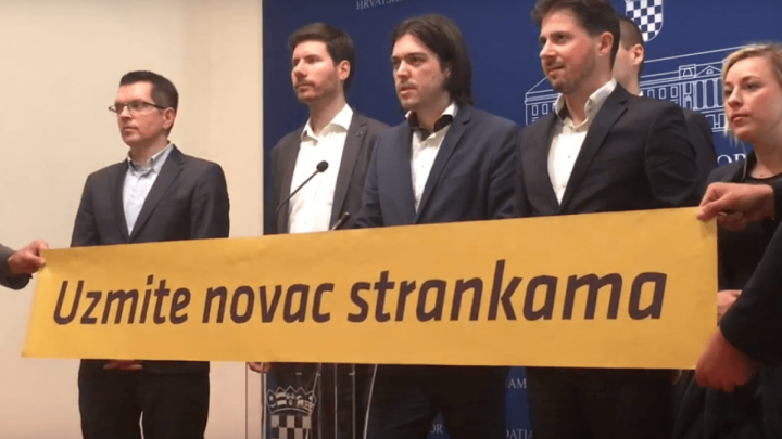 Živi zid tvrdi da imaju 400.000 potpisa za referendum 'Uzmimo novac strankama'