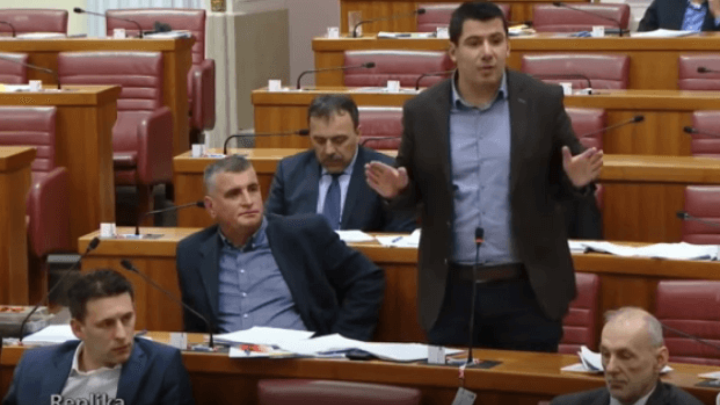 Plenković Most prozvao za kontinuirani primitivizam, Grmoja: Premijeru, primitivizam je...