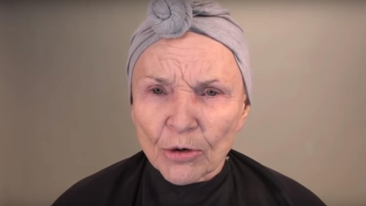 Ova 78-godišnjakinja 'skinula' si je barem deset godina s lica i to samo pomoću šminke