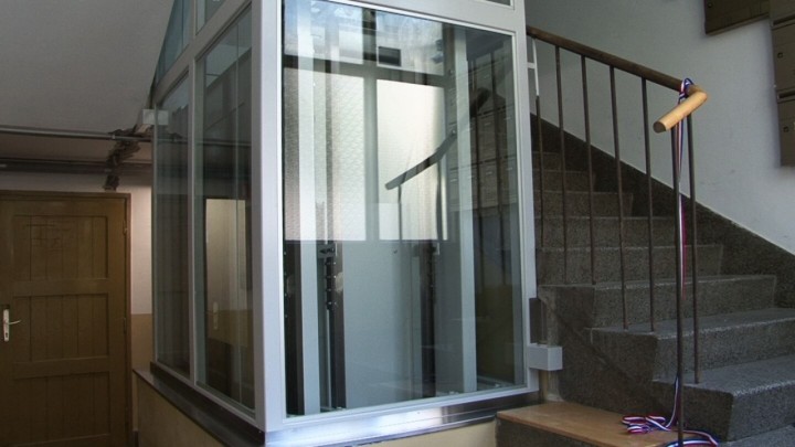 Interes za liftovima ogroman, želi ih ugraditi 12.000 zgrada. No, novca još nema