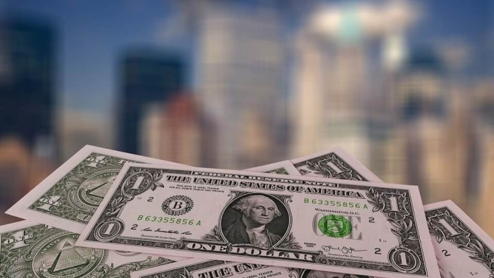 MMF: Iseljavanje Hrvata ugrožava mirovine, morate srezati javnu upravu